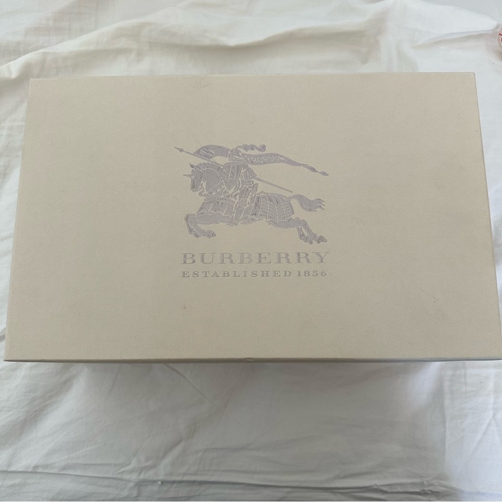 Burberry Shoe Box